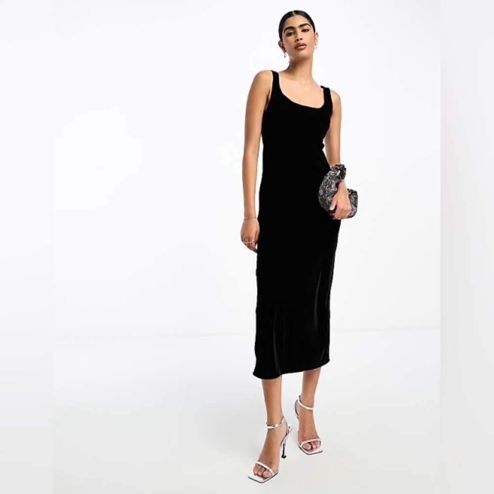 NWT ASOS Design Velvet Scoop Neck Midi Dress Size 10